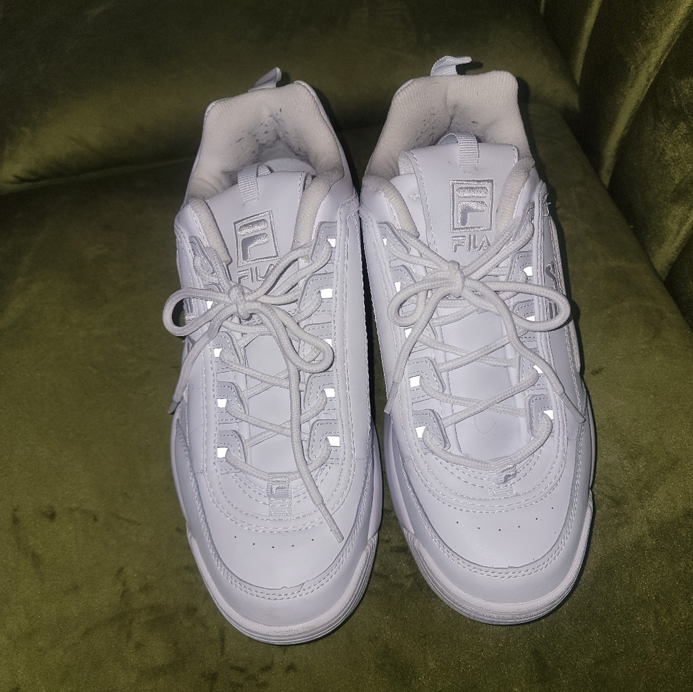 Mens Sz 9 White On White Fila Tennis Shoes Disrupter Athletic